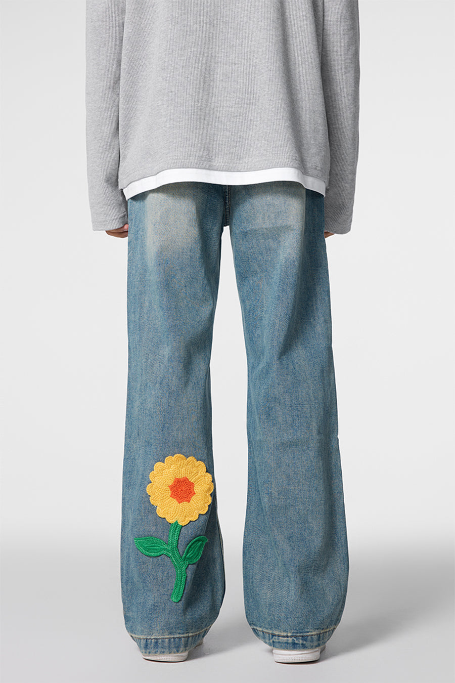 Achock Petal Embroidery Washed Jeans | Face 3 Face