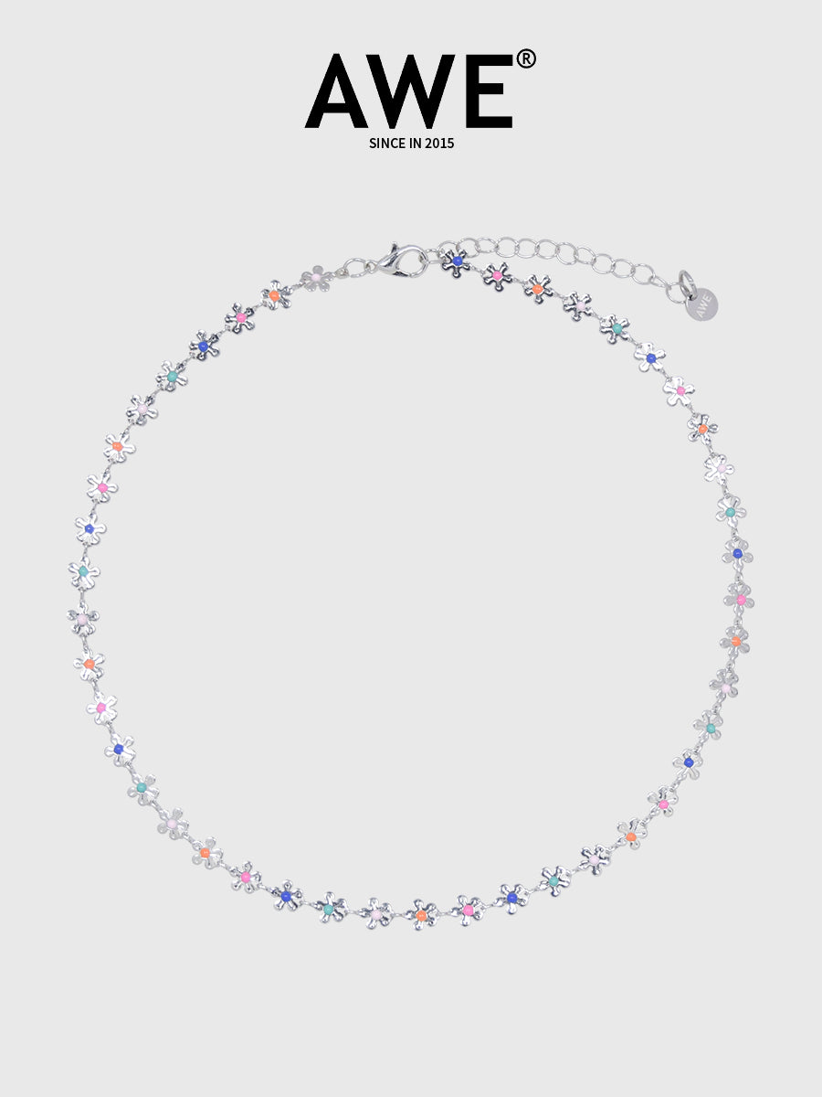 AWE Rainbow Small Daisy Chain Necklace | Face 3 Face