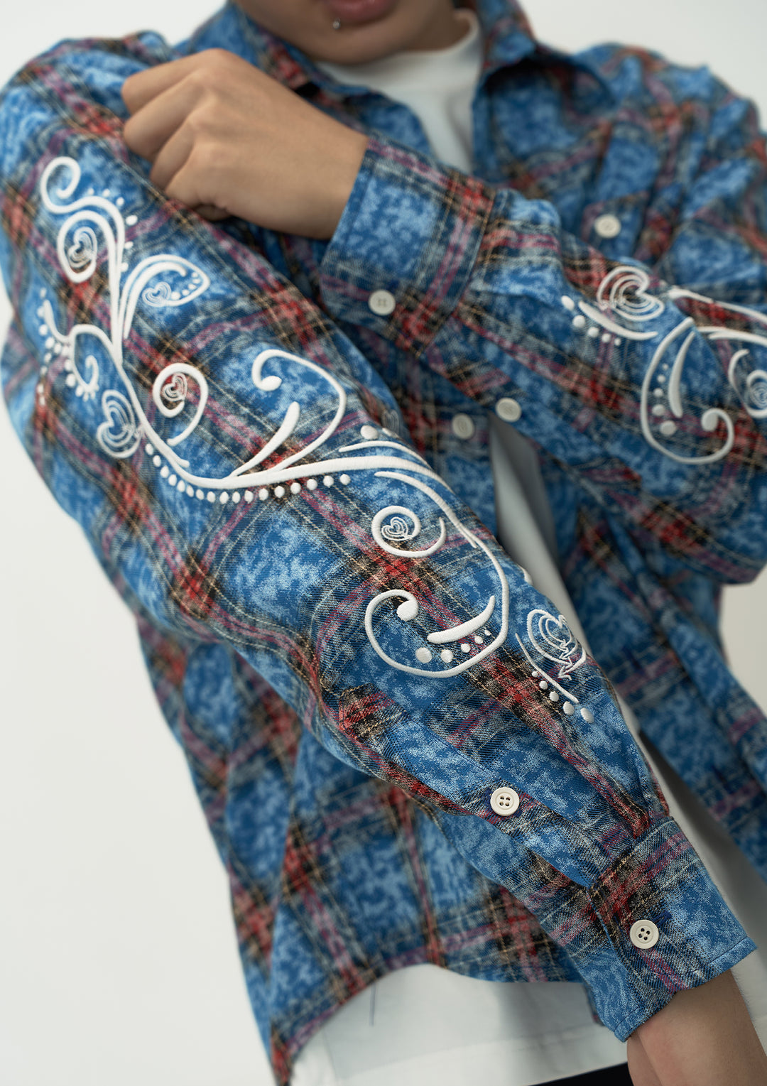 EVILKNIGHT(EK) Floral Embroidered Plaid Long Sleeve Shirt | Face 3 Face