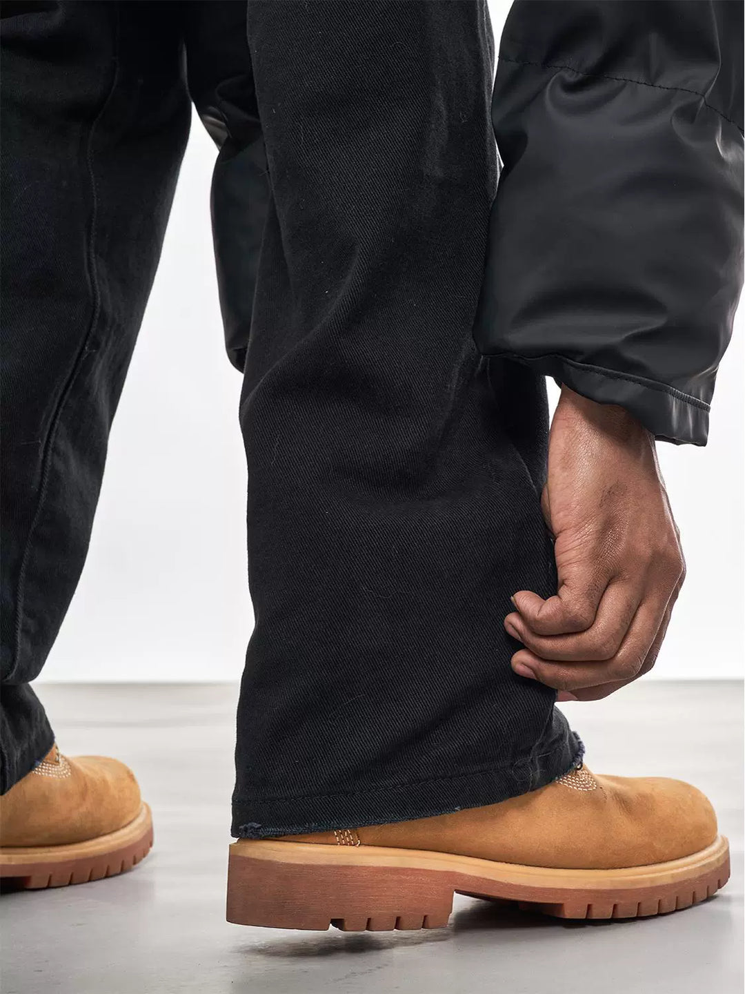 F3F Select One-Leg Center Stitch Black Jeans | Face 3 Face