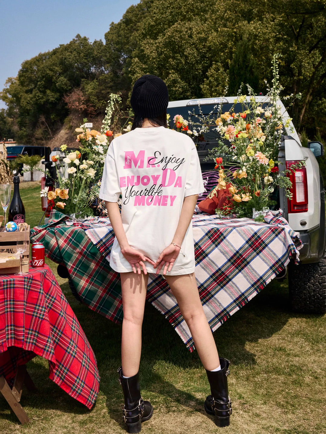 MEDM Contrast Color Logo Print Tee | Face 3 Face