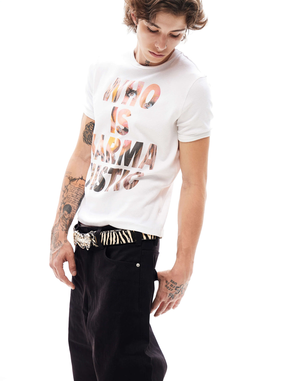 KARMANISTIC Portrait Letter Print Slim Fit Short Sleeve Tee | Face 3 Face