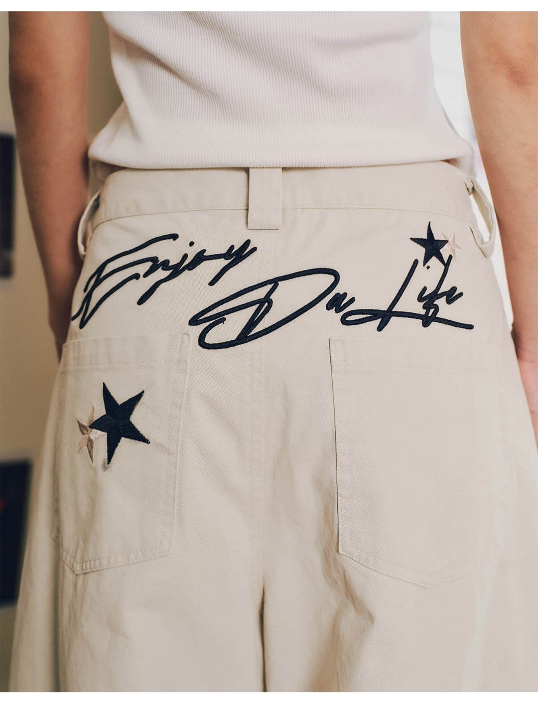MEDM 3D Star Logo Embroidered Pleat Curved Baggy Pants | Face 3 Face