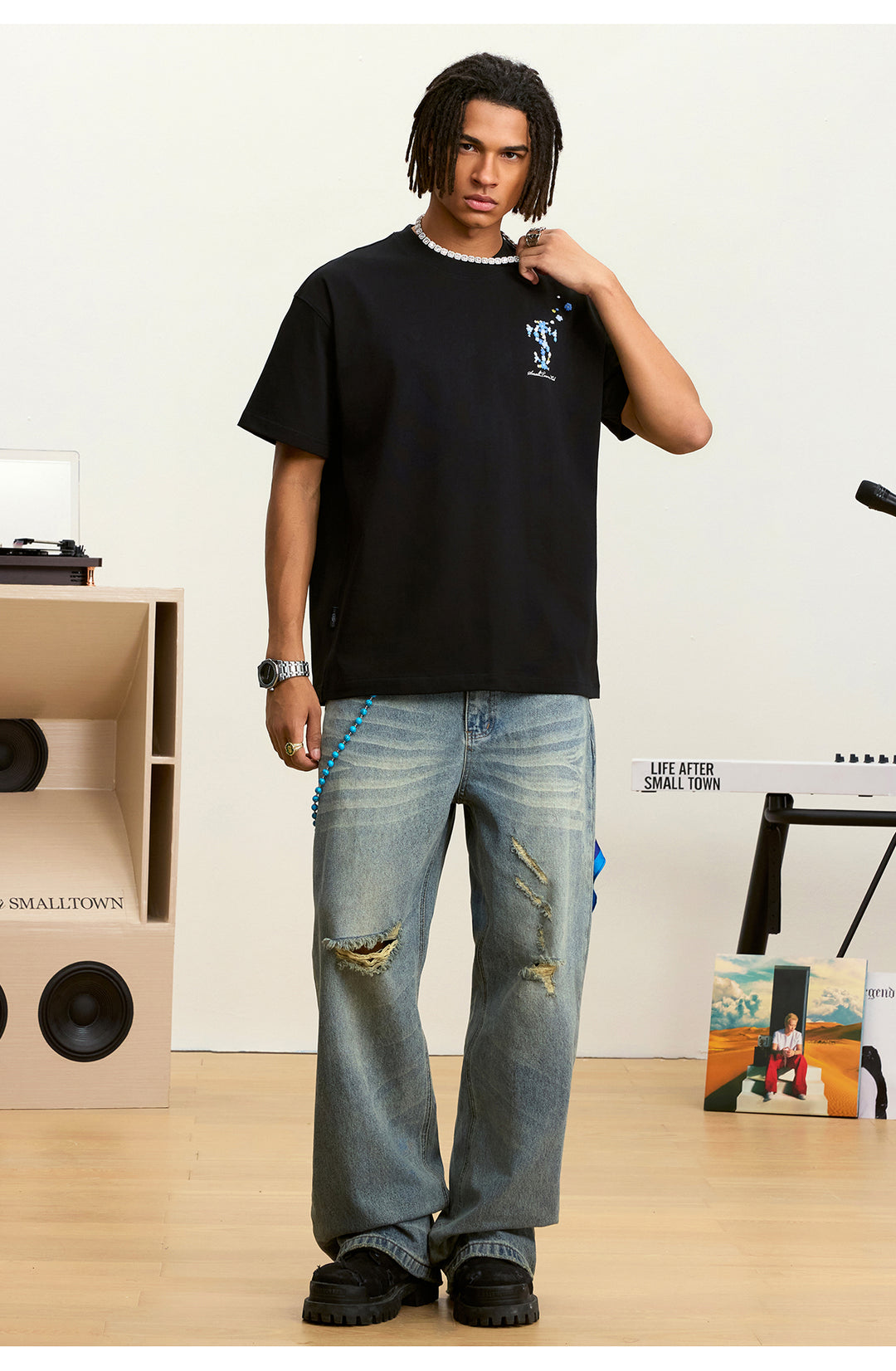 Small Town Kid Daisy Flower Logo Tee | Face 3 Face