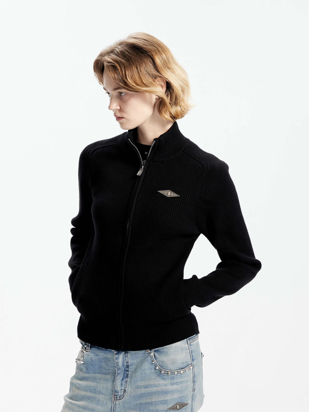KARMANISTIC Metal Logo Badge Slim Fit Zip Up Knit Sweater | Face 3 Face