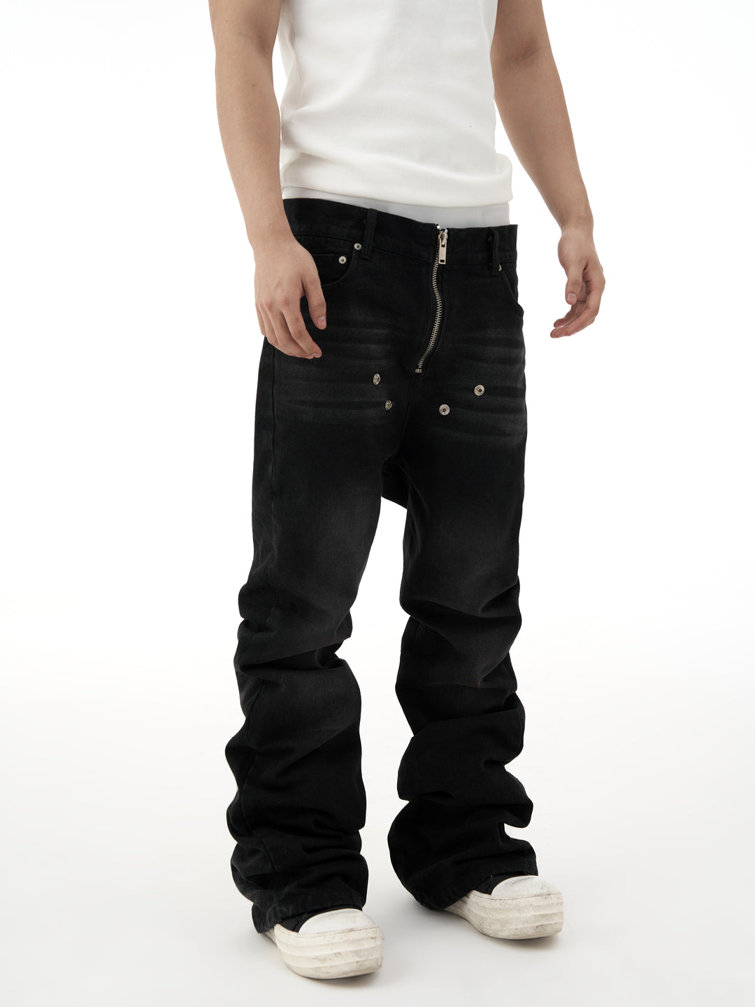 KARMANISTIC Rivet Zipper Fly Washed Flared Jeans | Face 3 Face