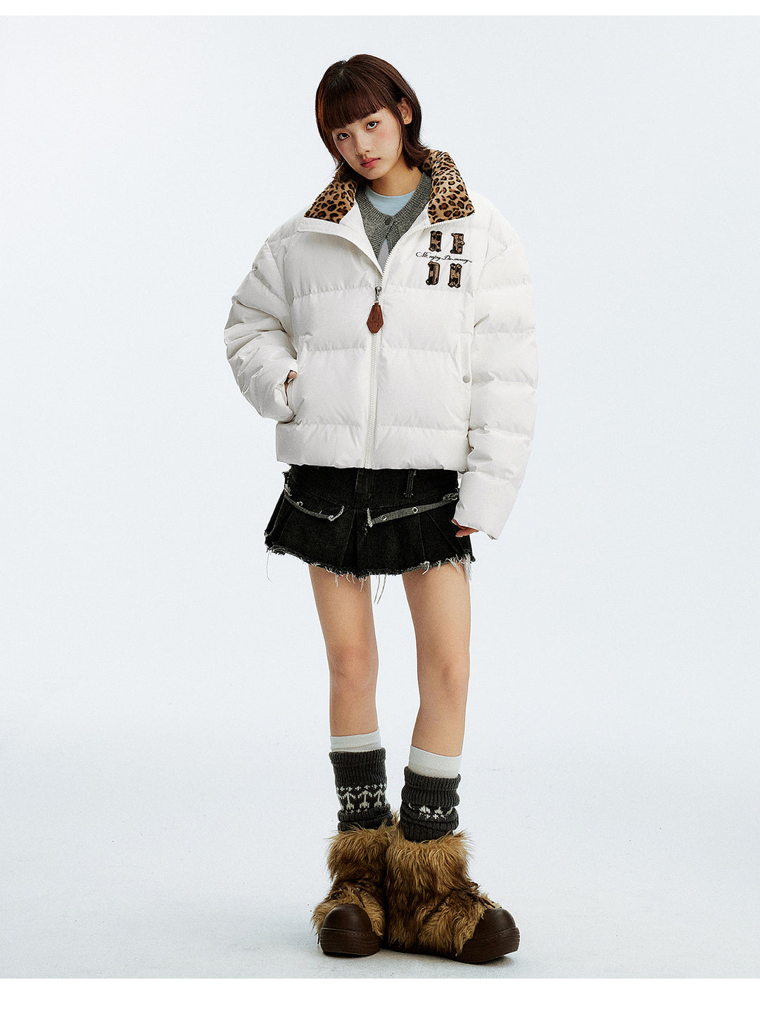 MEDM Leopard Collar Logo Patch Down Jacket | Face 3 Face