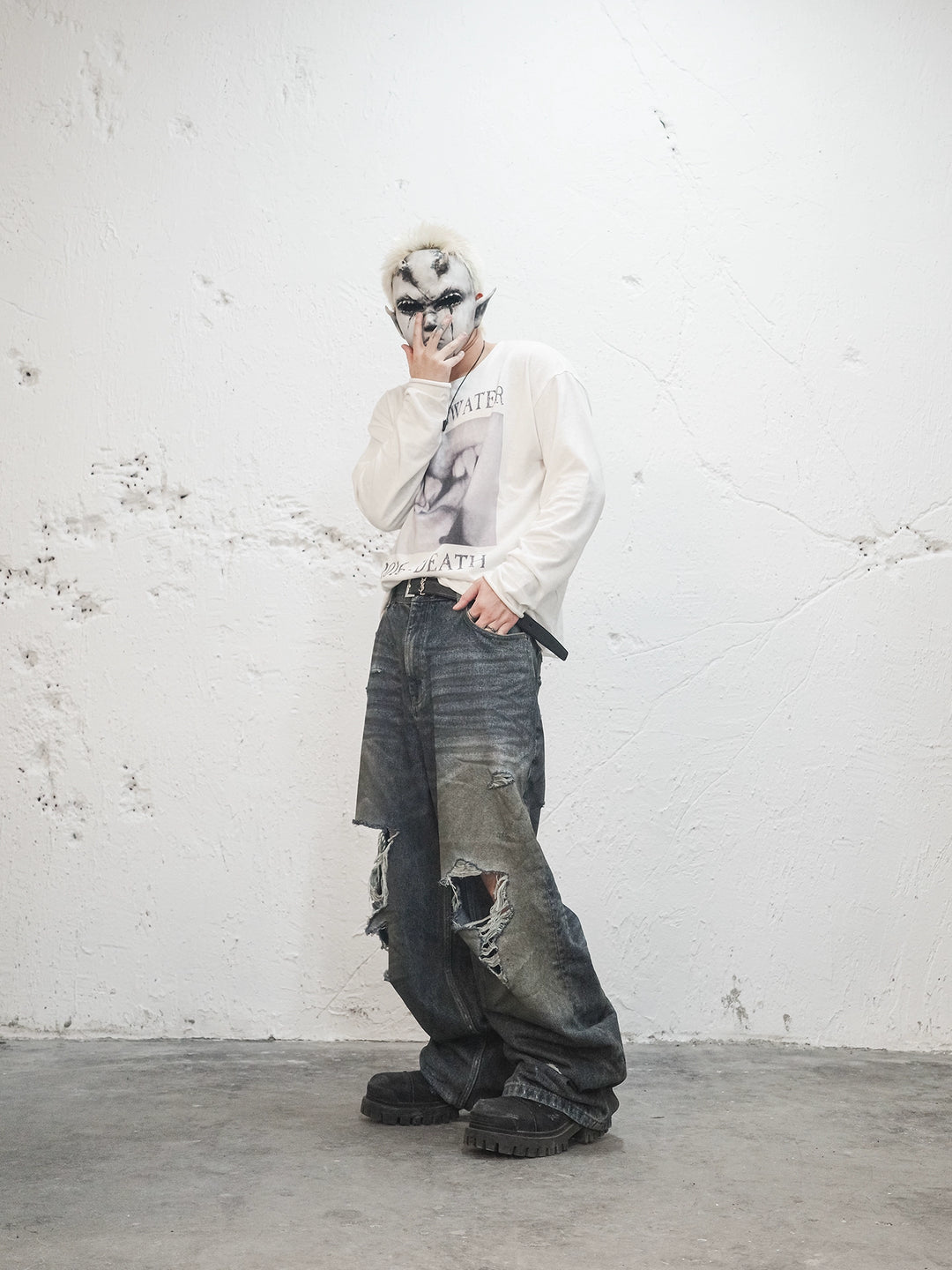 UNDERWATER Devils Kiss Vintage Print Long Sleeve Tee | Face 3 Face