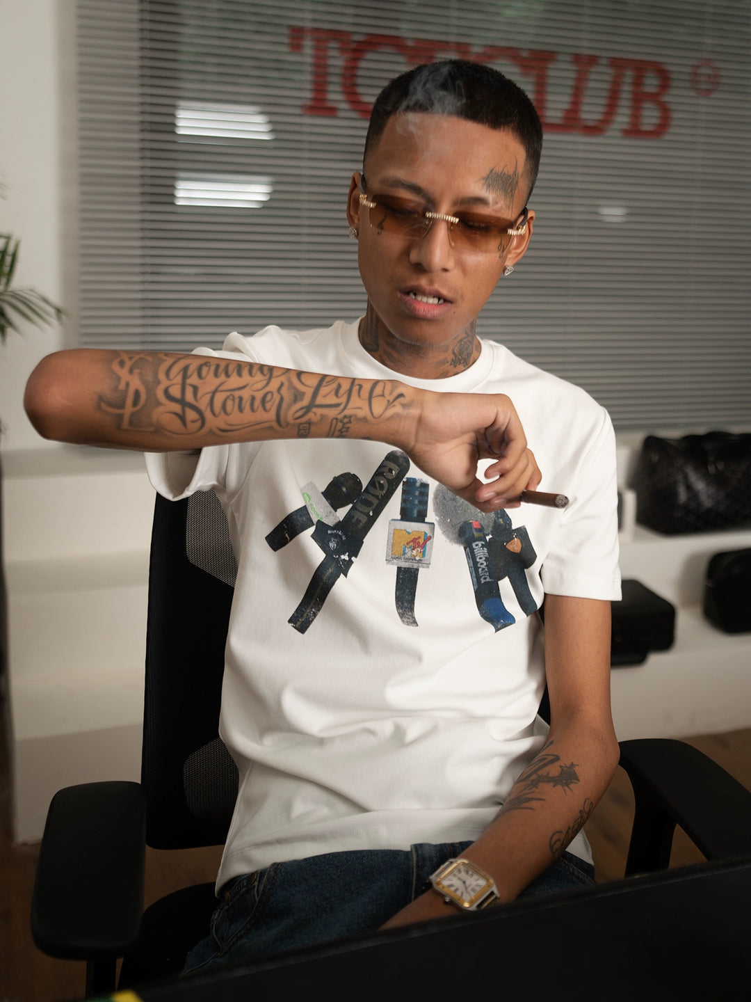 TGFCLUB Interview Mic Print Tee | Face 3 Face