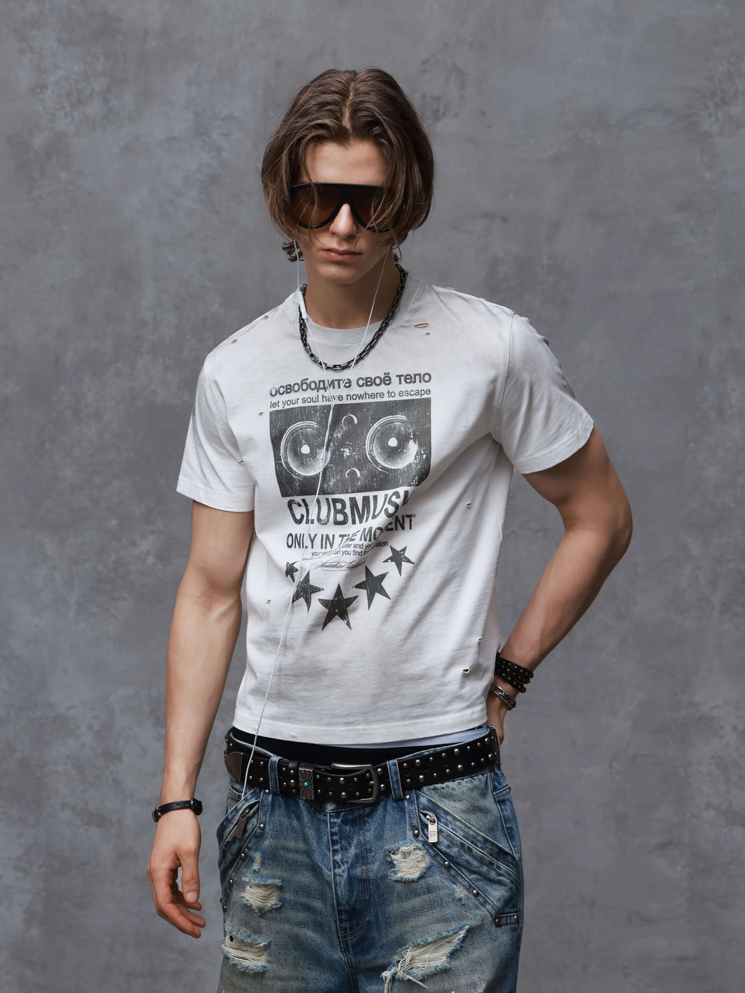 ANTIDOTE Audio Amplifier Graphic Print Distressed Short Sleeve Tee