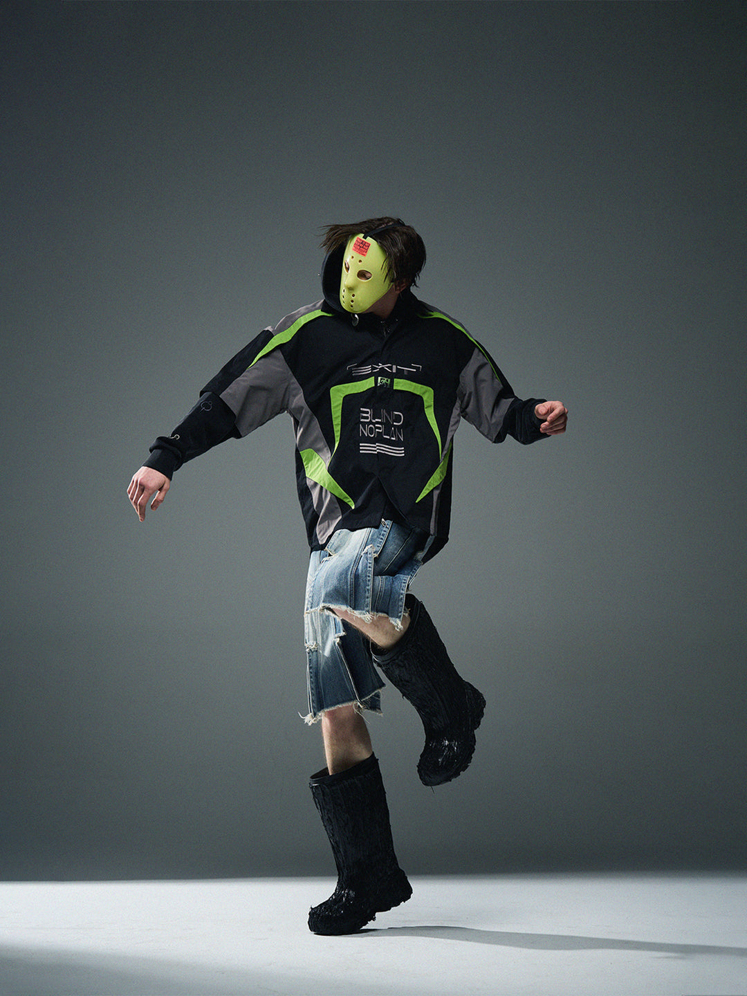 BLIND NO PLAN Colorblocked Racing Heavy Embroidery Short Sleeve Shirt | Face 3 Face