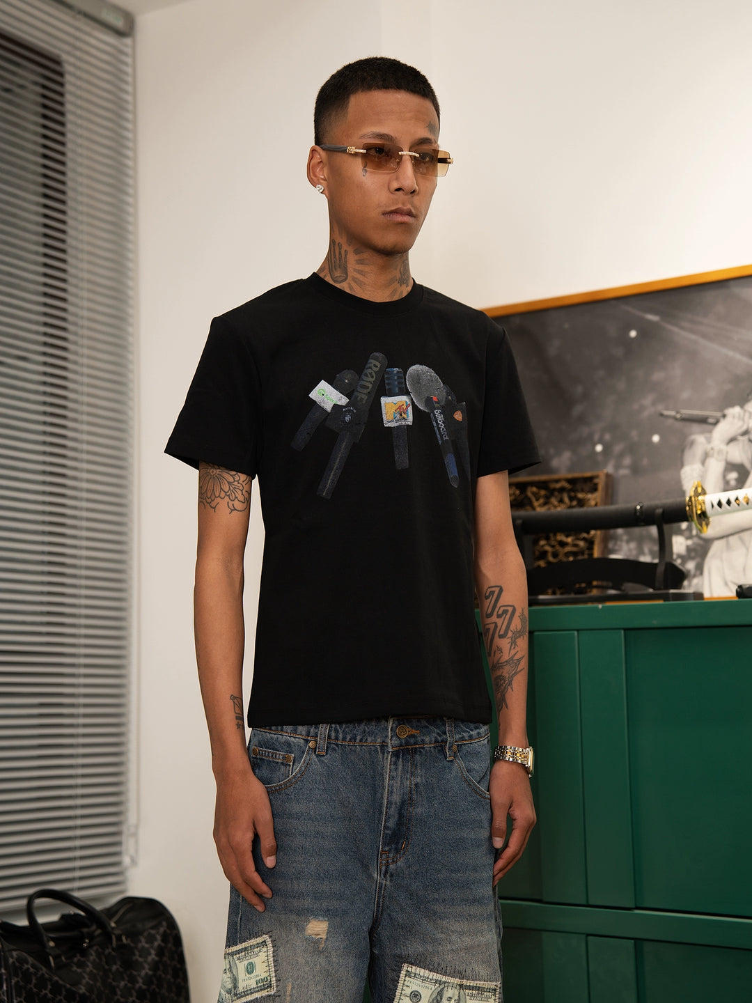 TGFCLUB Interview Mic Print Tee | Face 3 Face