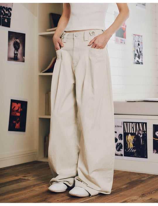 MEDM 3D Star Logo Embroidered Pleat Curved Baggy Pants | Face 3 Face
