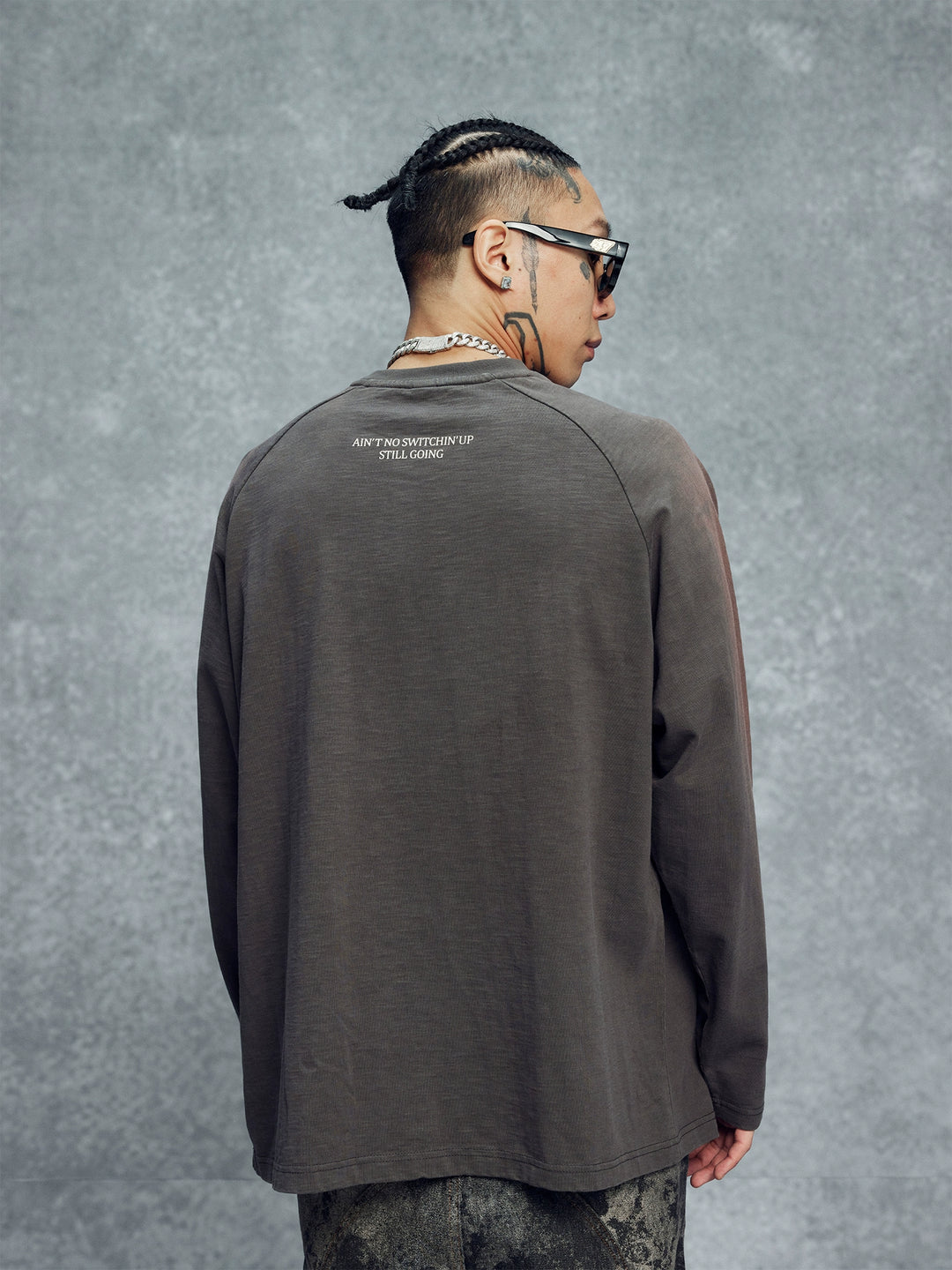 1807 Vintage Print Aged Long Sleeve Tee | Face 3 Face