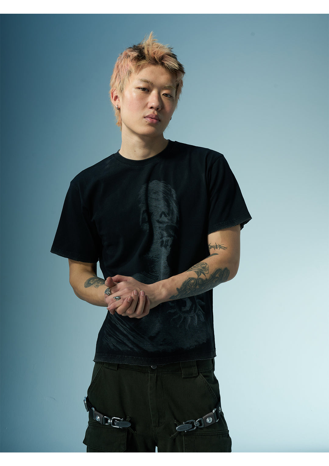 EVILKNIGHT(EK) Washed Portrait Printed Tee | Face 3 Face