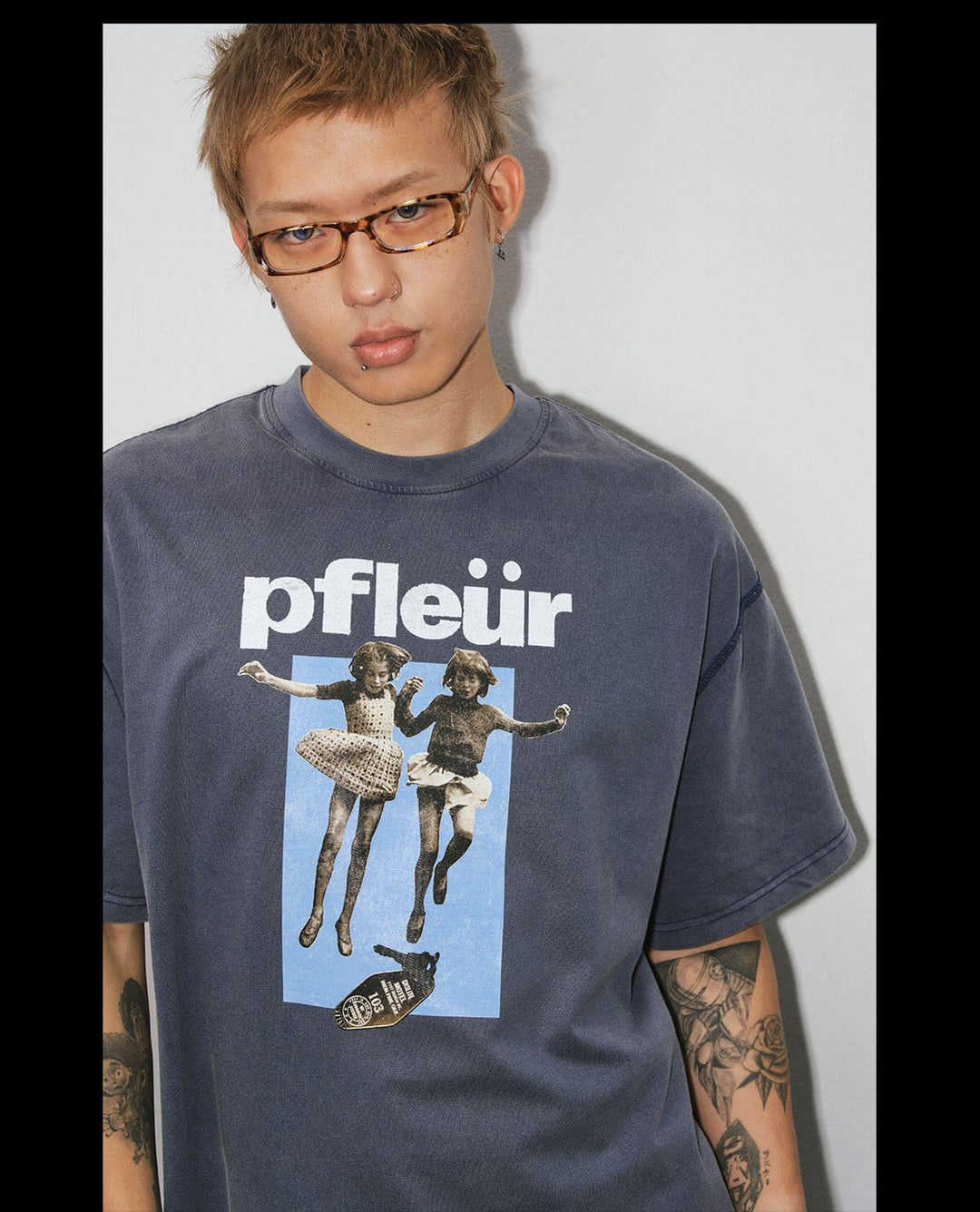 NOVACAM Vintage Washed Photo Print Short Sleeve Tee | Face 3 Face