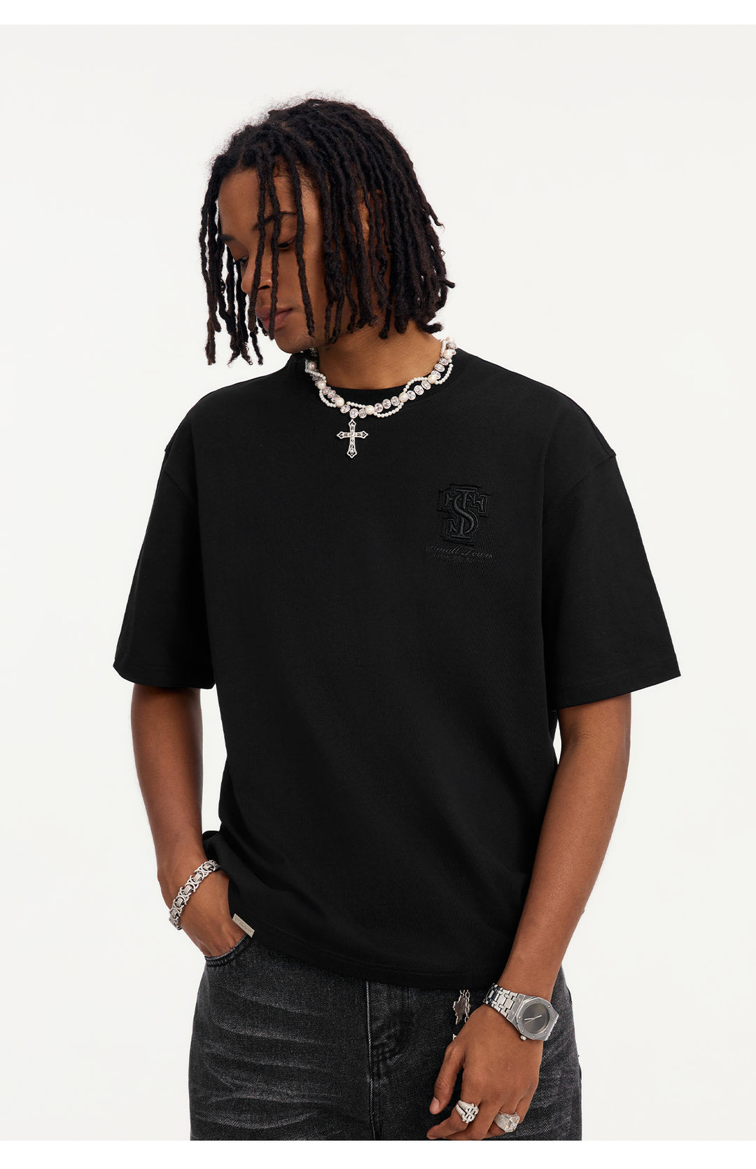 Small Town Kid Round Cross Patch Embroidered Tee | Face 3 Face