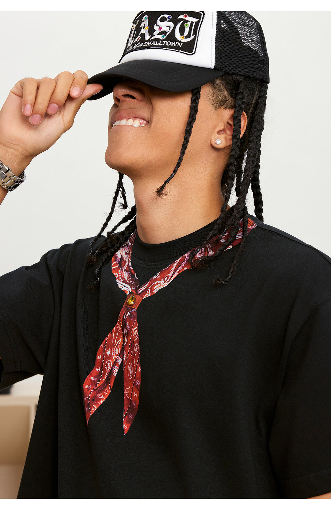 Small Town Kid Paisley Neck Scarf Print Tee | Face 3 Face