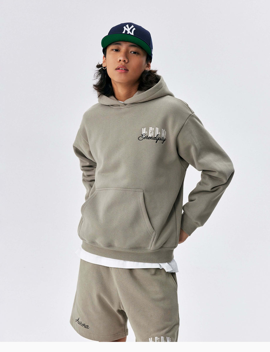 MEDM Basic One Point Embroidered Logo Oversized Hoodie | Face 3 Face
