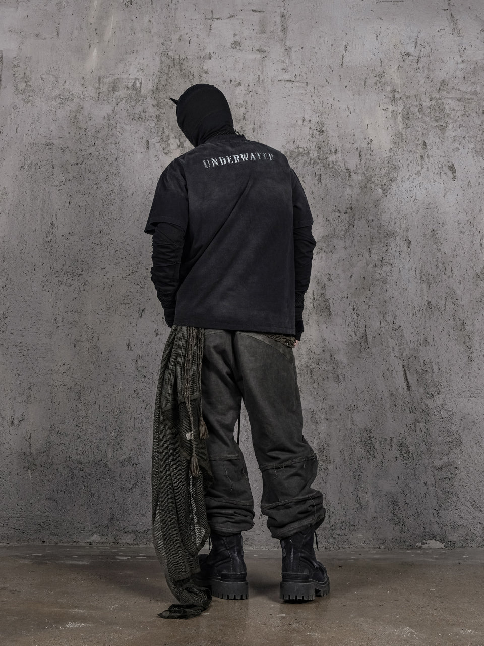 UNDERWATER Aged Wash Damage Vintage Pocket Tee | Face 3 Face