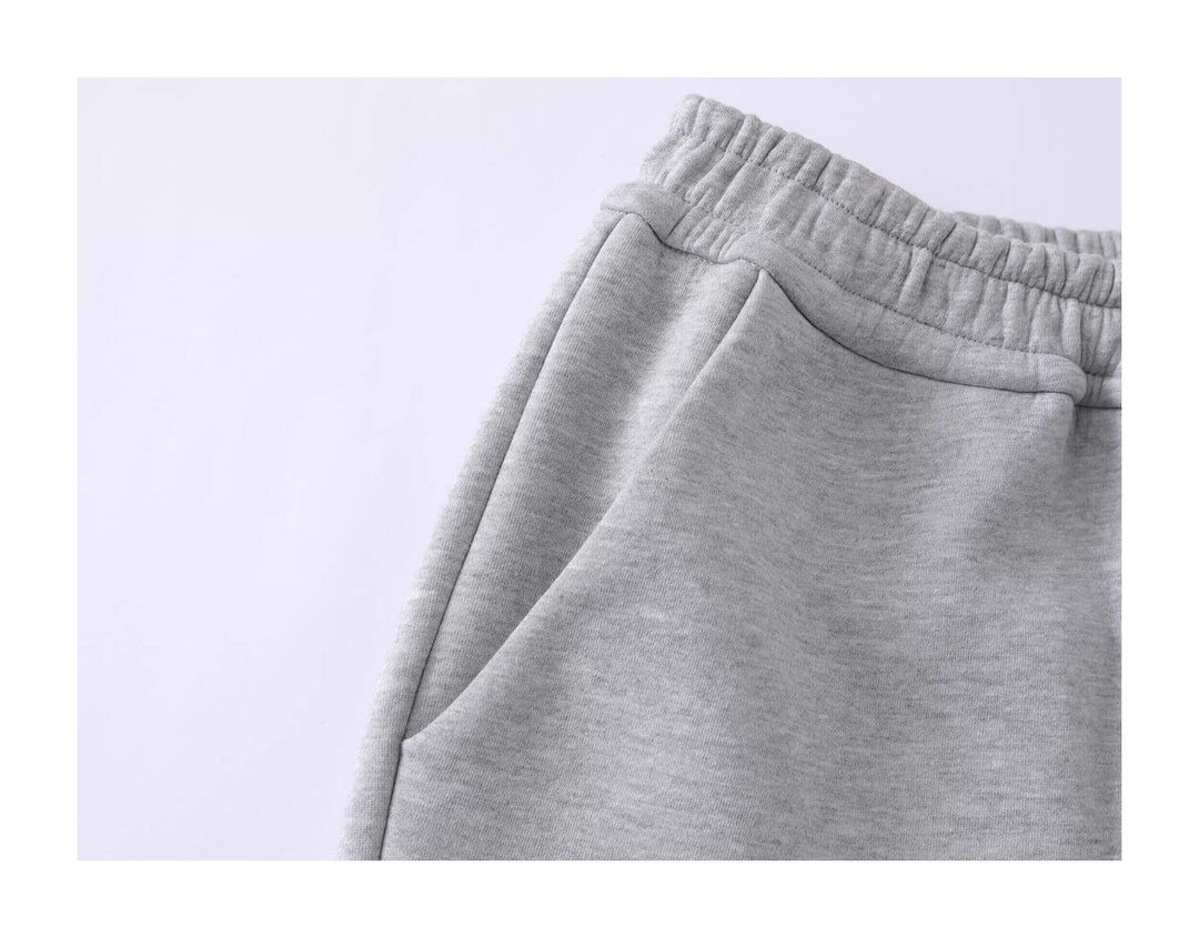 KARMANISTIC Heavyweight Logo Embroidered Baggy Sweatpants | Face 3 Face