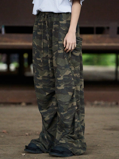 BLIND NO PLAN 3D Pinch Pleated Silhouette Zipper Camouflage Sweatpants | Face 3 Face