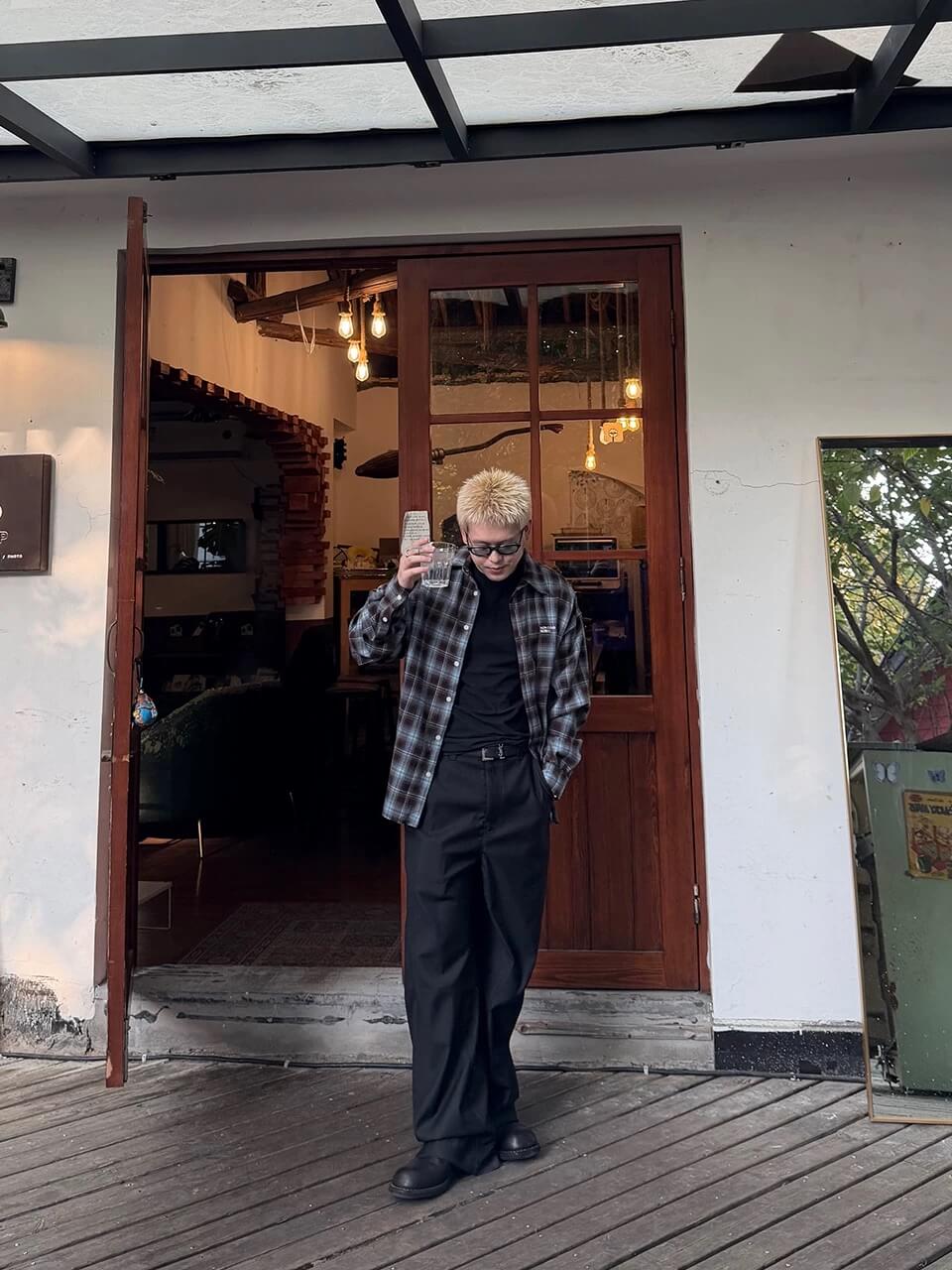 UNDERWATER Blue Brushed Plaid Raw Hem Long Sleeve Flannel Shirt | Face 3 Face