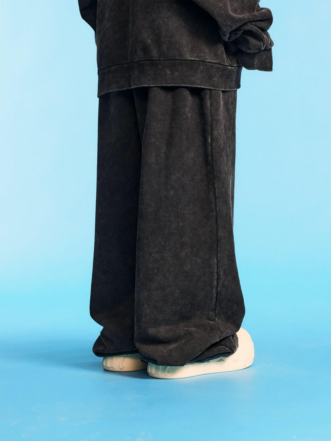 1807 Washed Faded Color Baggy Sweatpants | Face 3 Face