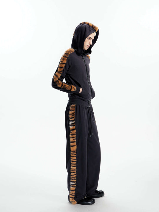 KARMANISTIC Tiger and Leopard Faux Fur Stripe Baggy Sweatpants | Face 3 Face