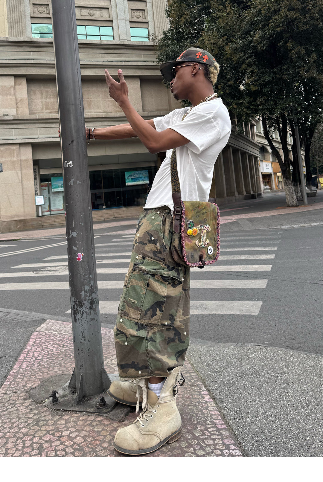 STEEPC M-65 Pearl Embellished Camouflage Baggy Cargo Shorts | Face 3 Face