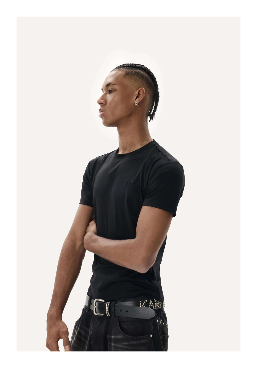 KARMANISTIC Quick Dry Stretch Fit Logo Embroidered Workout Tee | Face 3 Face