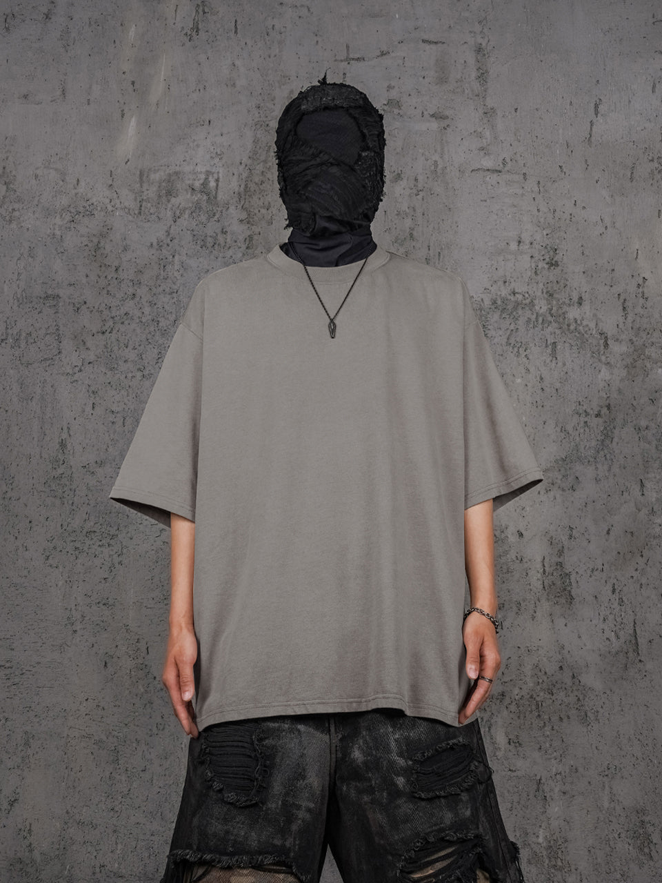 UNDERWATER Gray Sand-Washed Basic Faded Tee | Face 3 Face
