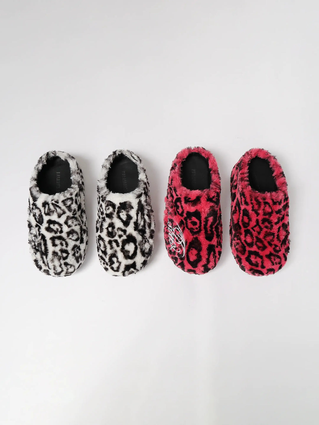 KARMANISTIC Rose White Leopard Fur Embroidered Slipper Clogs | Face 3 Face