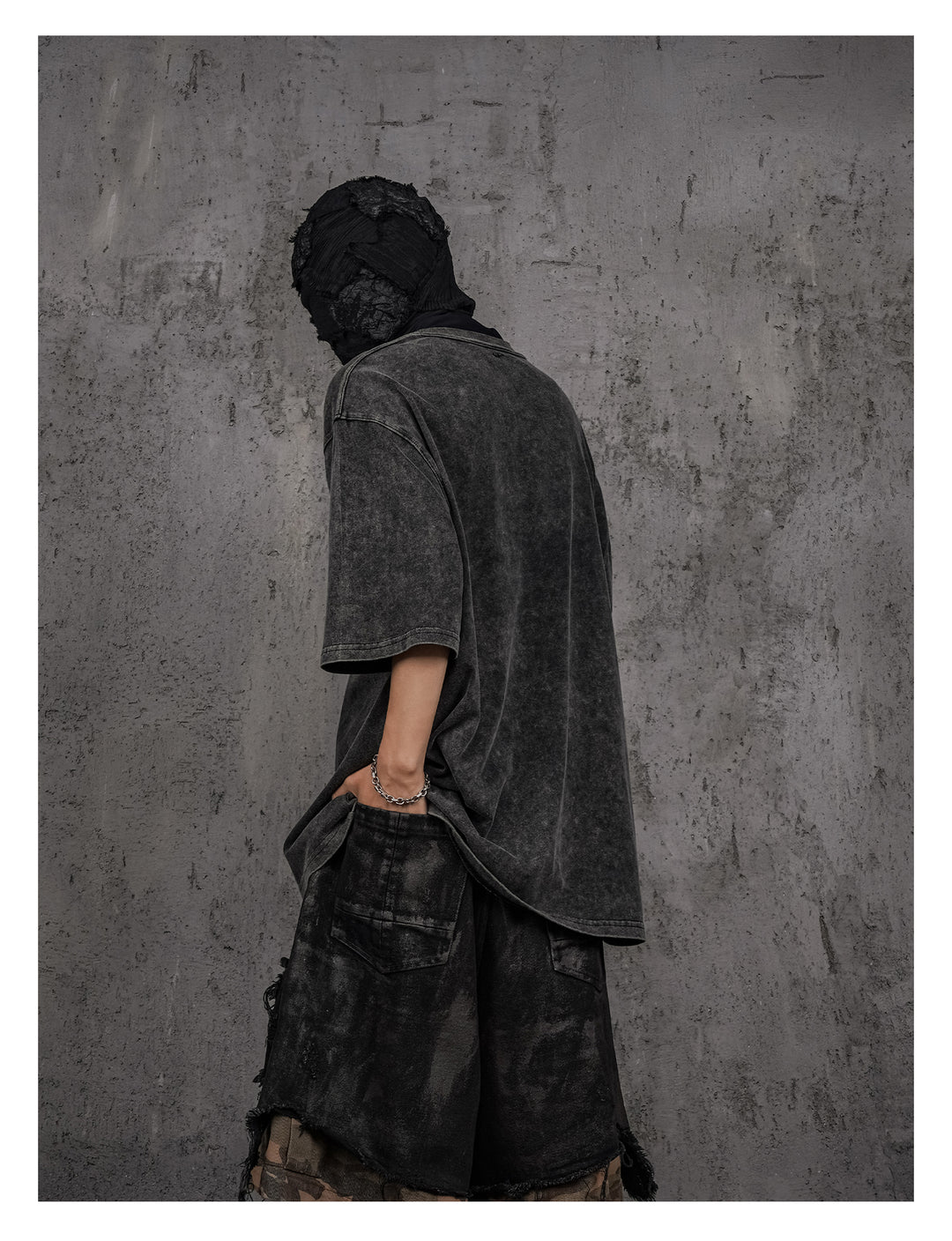 UNDERWATER Black Sand-Washed Basic Faded Tee | Face 3 Face