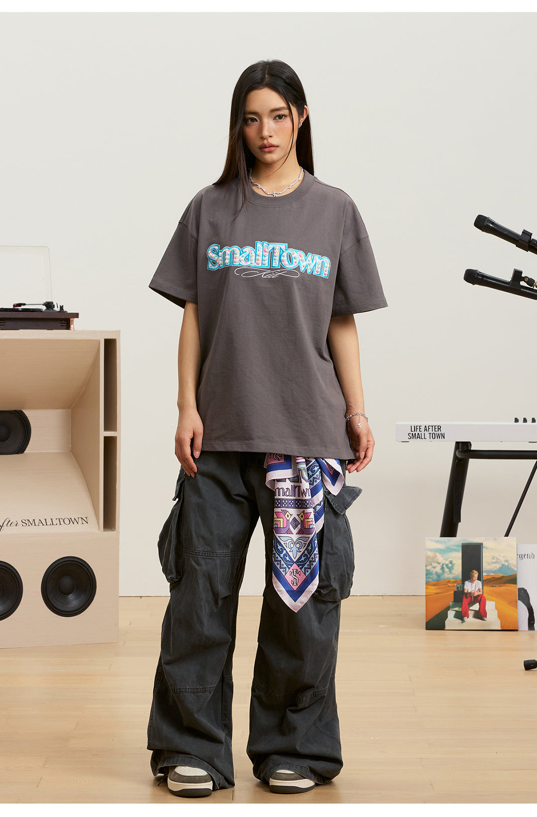 Small Town Kid Pearl Ethnic Embroidery Patch Tee | Face 3 Face