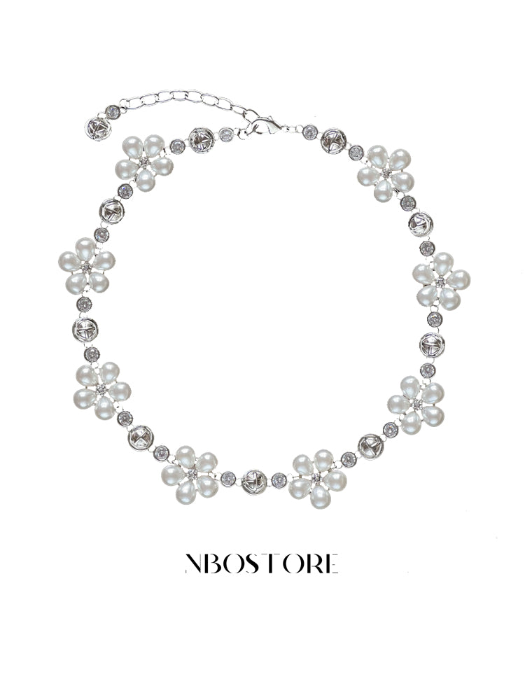 Nbostore Feeling Pearl White Flower Zirconia Necklace