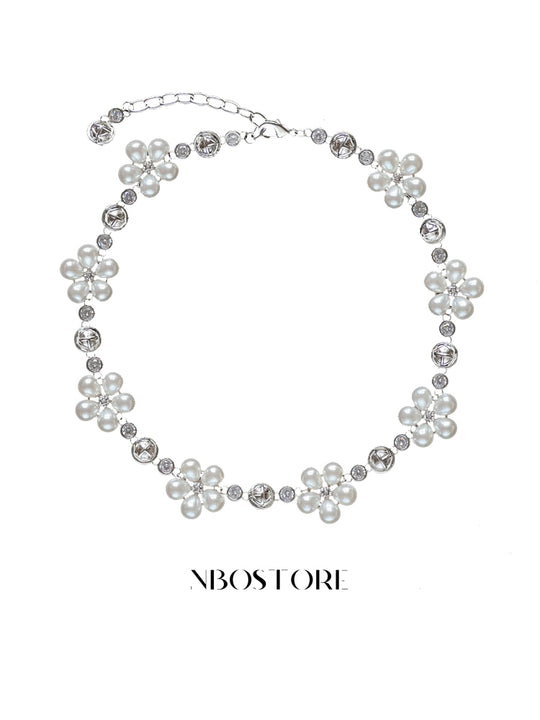 Nbostore Feeling Pearl White Flower Zirconia Necklace