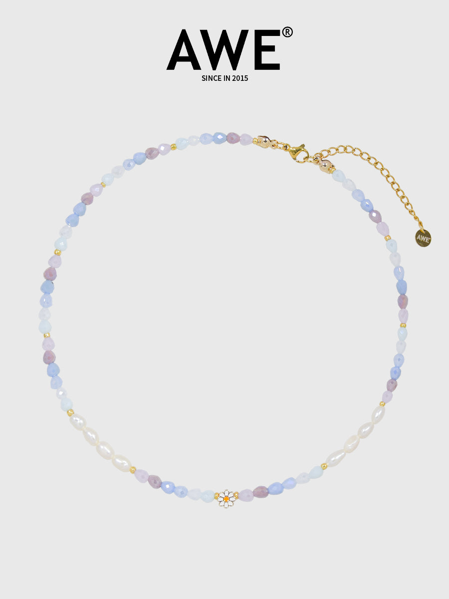 AWE Crystal Beaded Pearl Daisy Necklace | Face 3 Face
