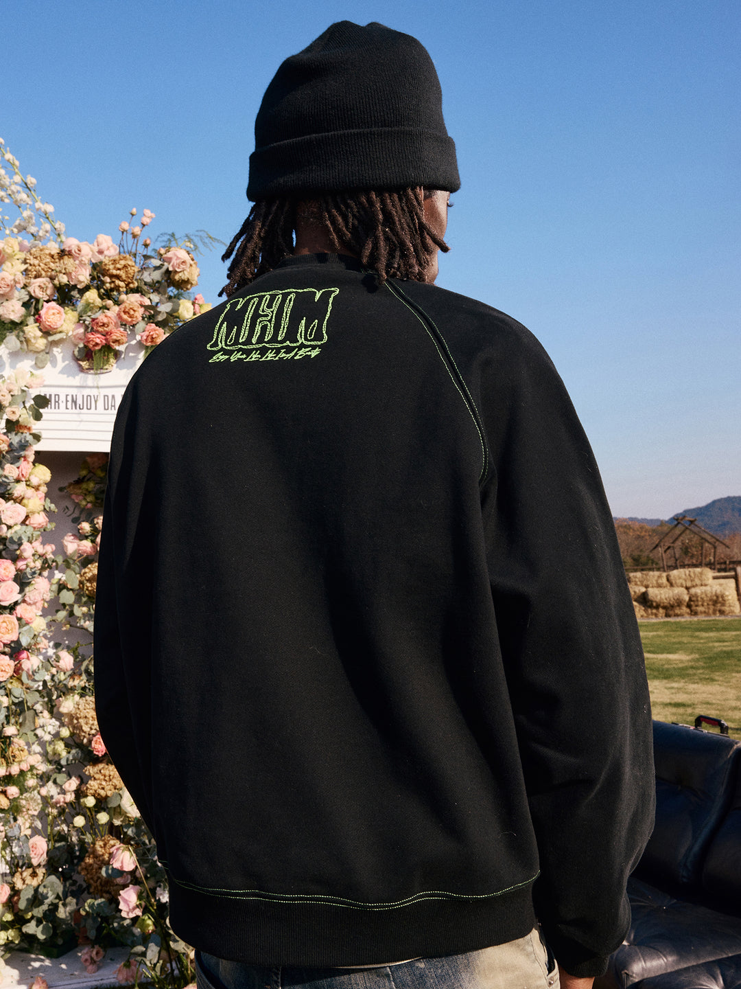 MEDM Messy Line Raglan Sleeve Sweatshirt