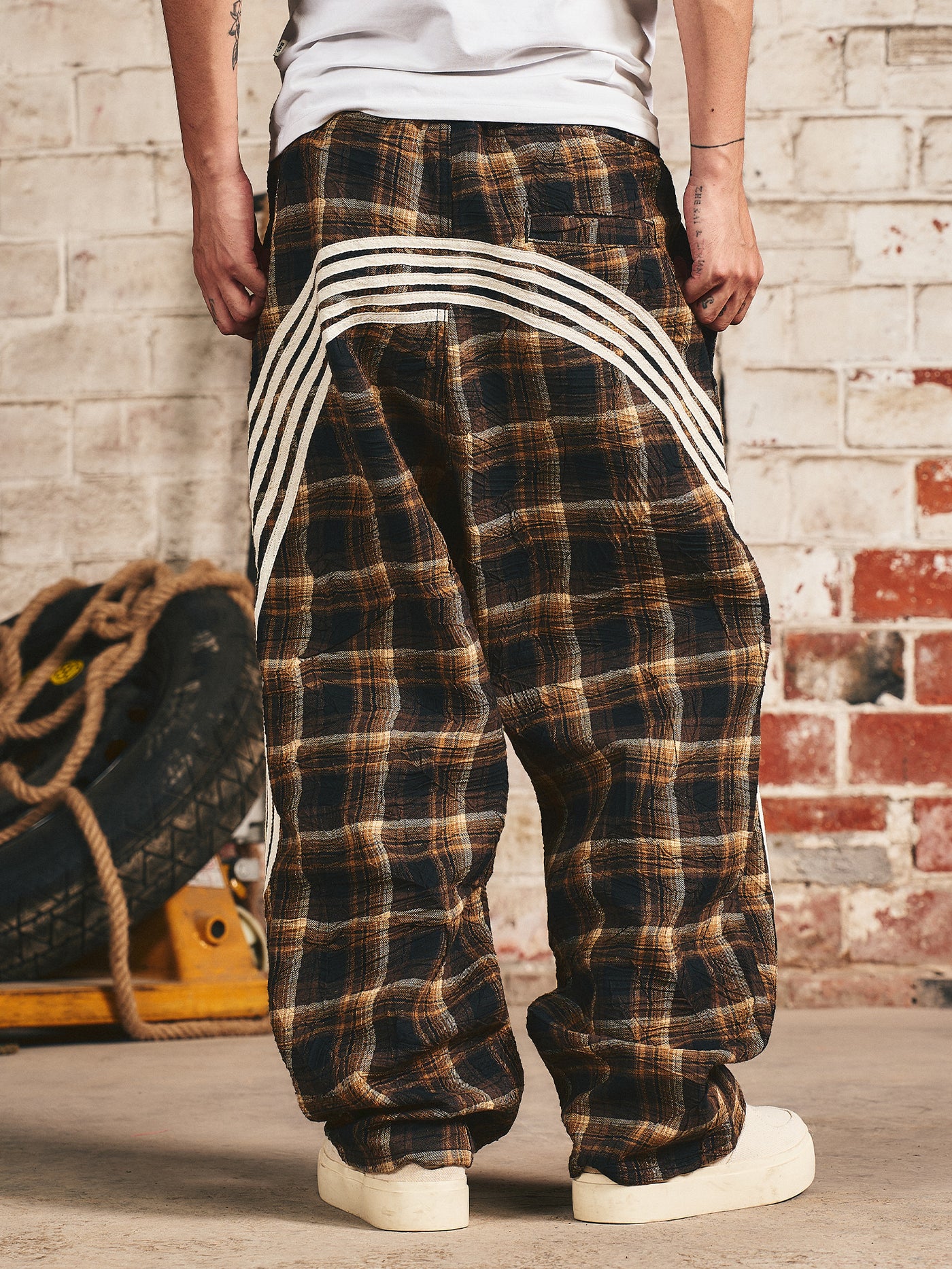 S45 Bar Stripes Plaid Baggy Pants | Face 3 Face