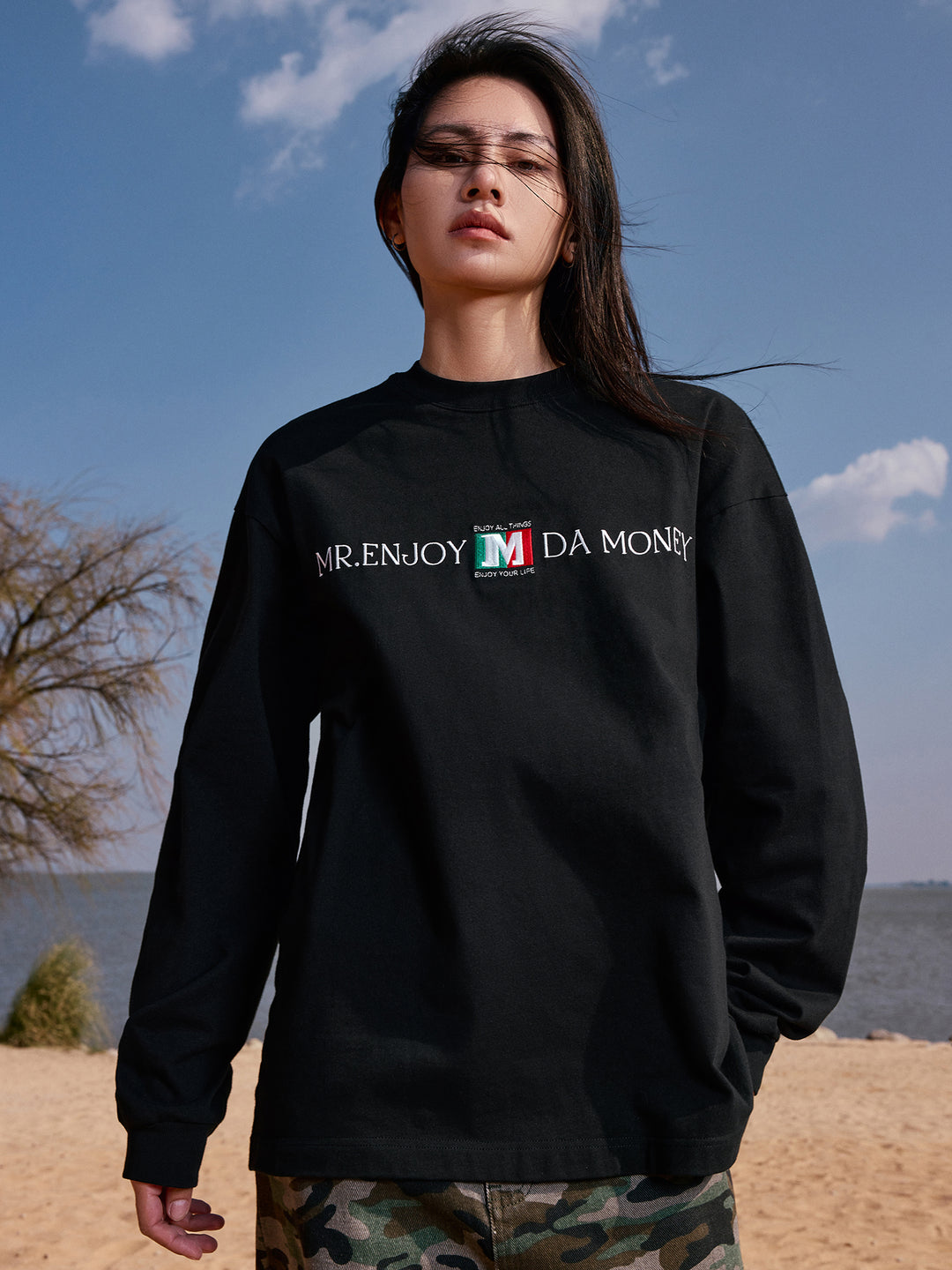 MEDM Flag Label Embroidery Long Sleeved Tee