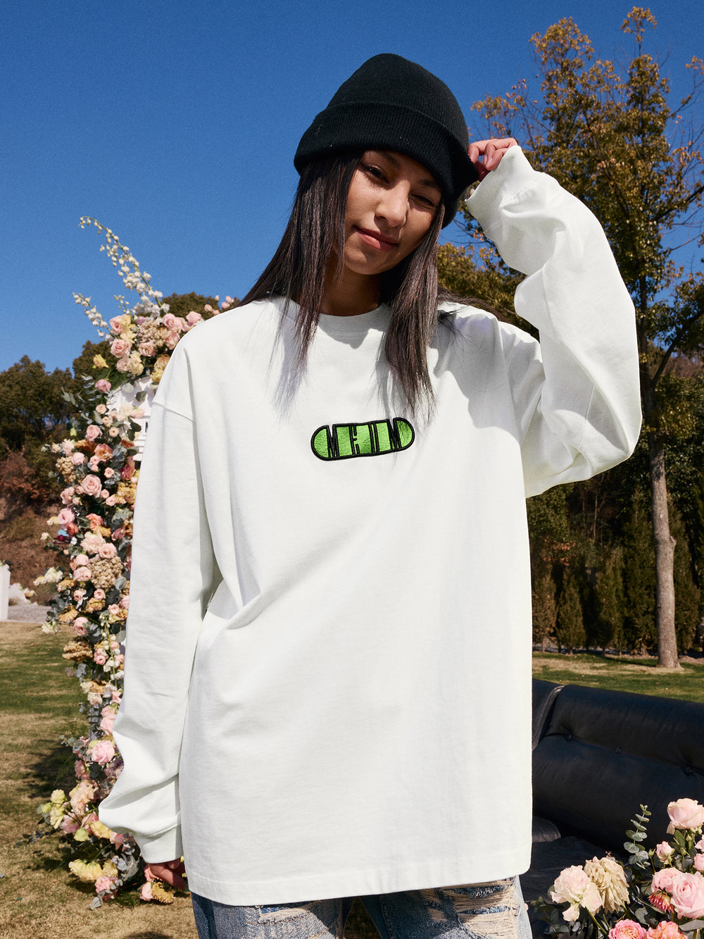 MEDM Basic Capsule Logo Letters Long Sleeved Tee