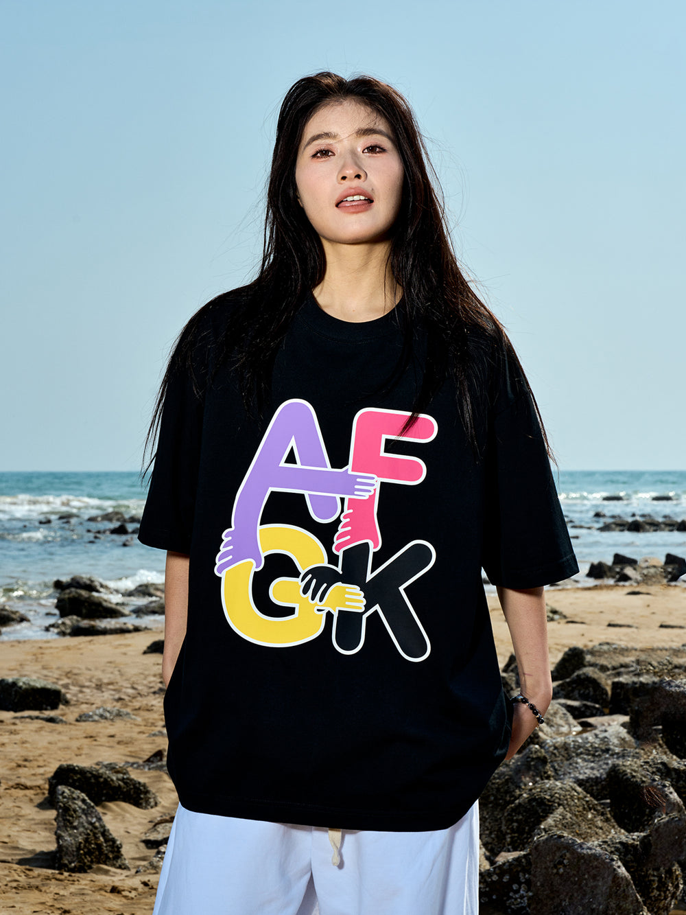 AFGK Good Kids Holding Hands Fun Printed Tee