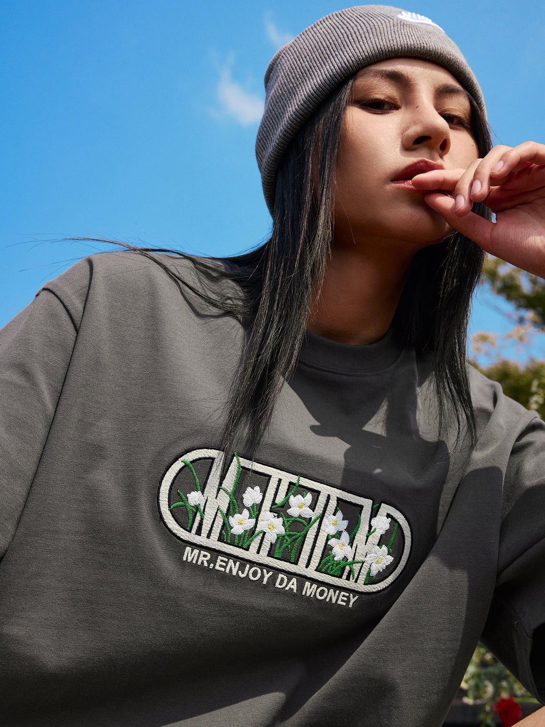 MEDM Capsule Floral Logo Print Tee