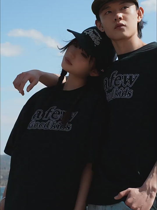 AFGK Ring Dotted Line Embroidery Tee