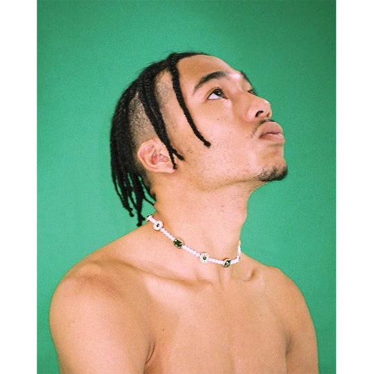 SALUTE Daisy Flower Gemstone Necklace | Face 3 Face