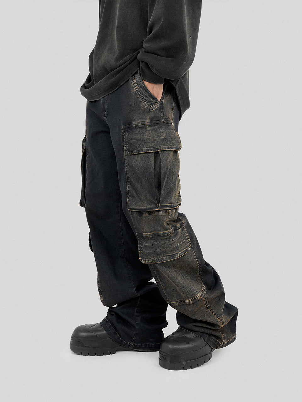 UNDERWATER Gradient Patch Pockets Denim Jeans