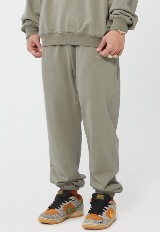 F2CE Embroidered Logo Basic Sweatpants | Face 3 Face