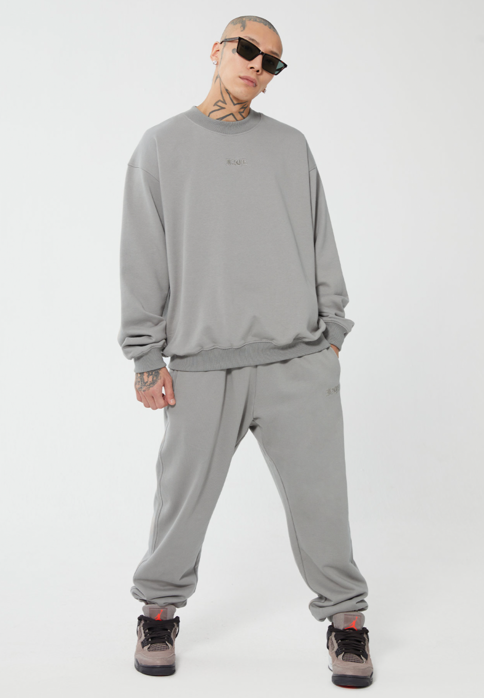 F2CE Embroidered Logo Basic Sweatpants | Face 3 Face