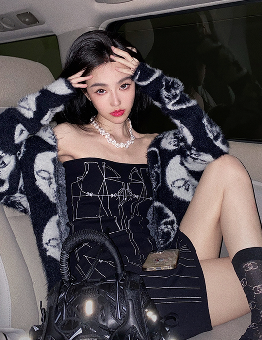 NboStore Daisy & Pearl Necklace | Face 3 Face